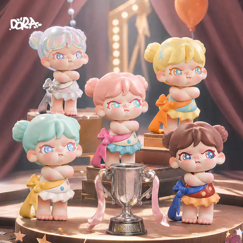 BABY DORA Quirky Cute Moments mini series figures