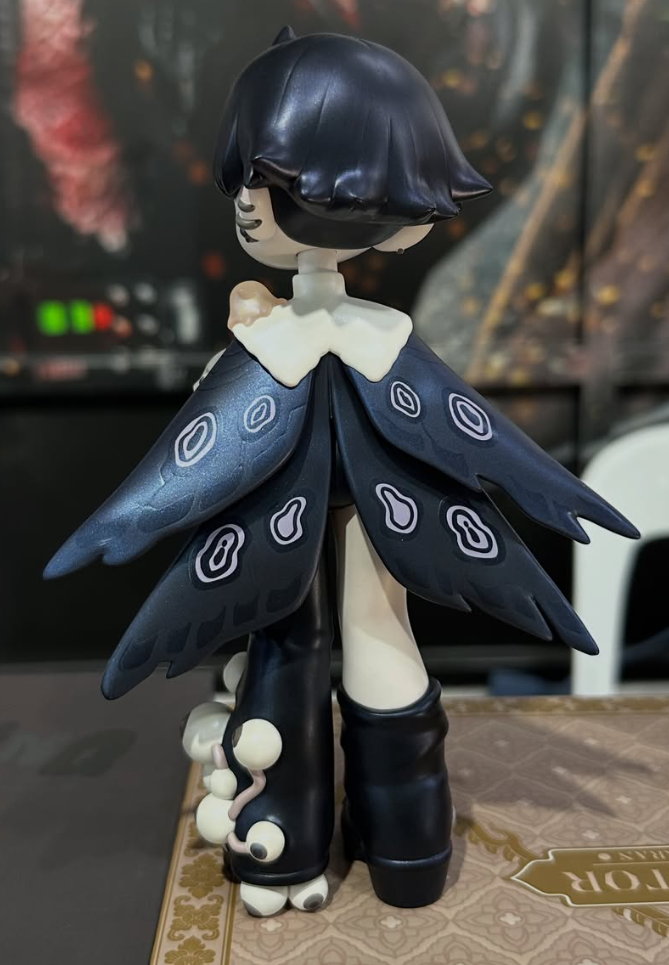 [Numbered Release #19] Dead Soul Garden "Evening - Monster" 20cm Resin Art Toy Figure – Limited Edition Alt Collectible