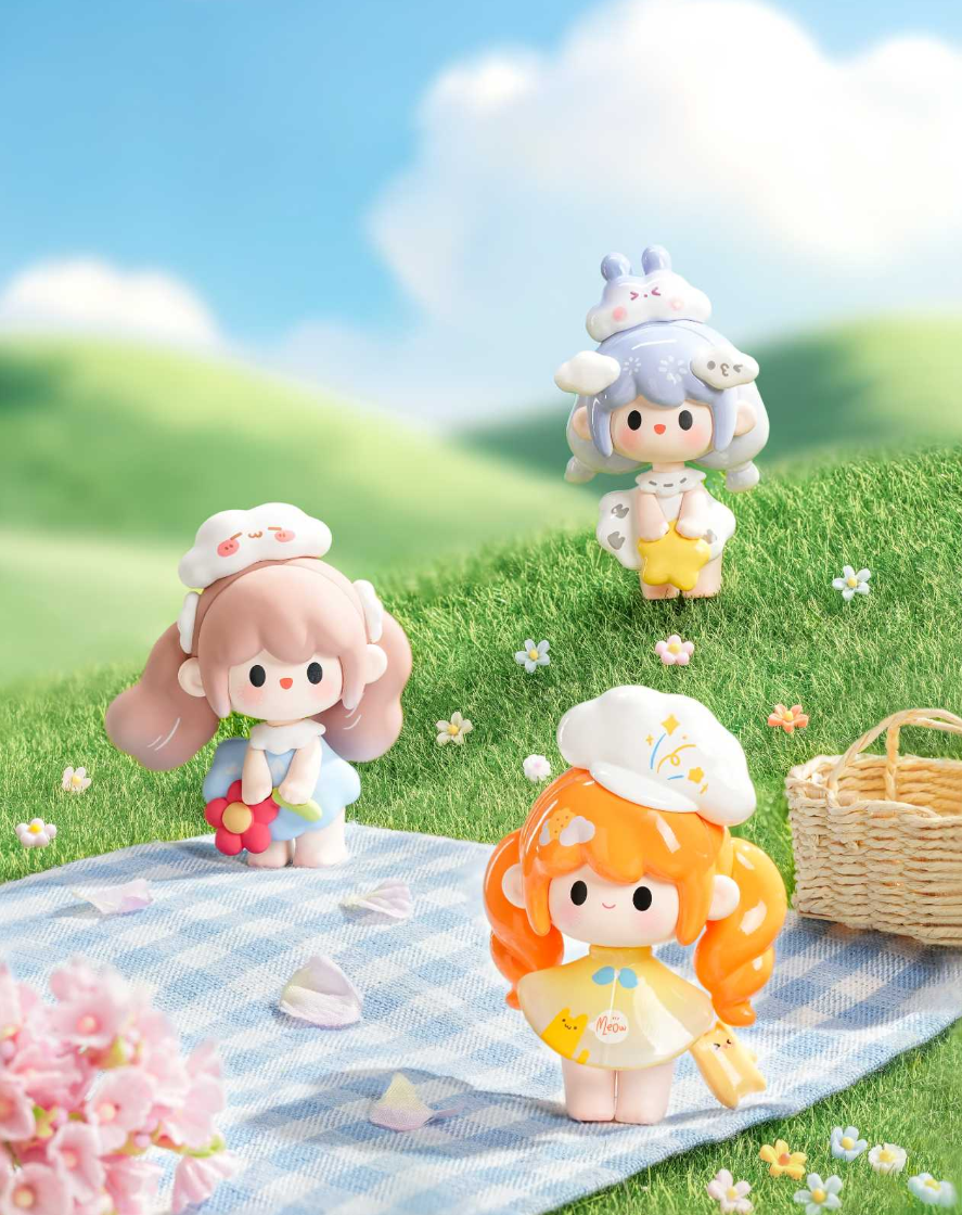UUTOY Weather Collector Series Mini Blind Box – Pastel Sky Vinyl Figure