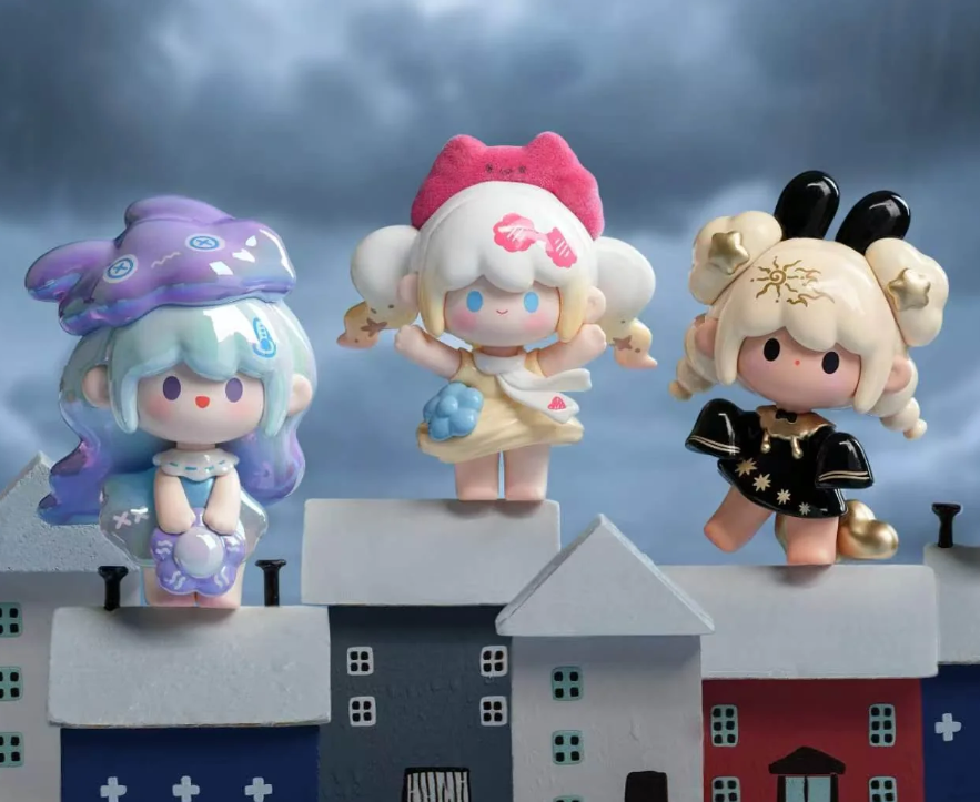 UUTOY Weather Collector Series Mini Blind Box – Pastel Sky Vinyl Figure